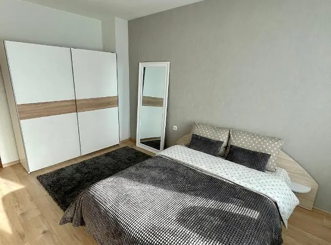 Comfy & Stylish Apartment *