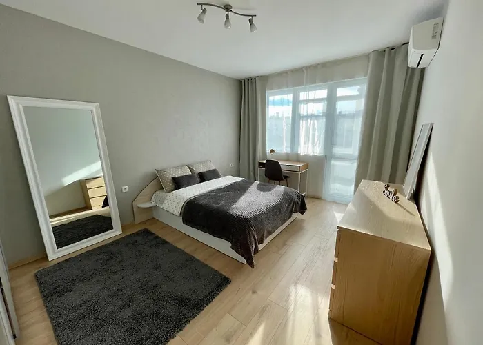 Comfy & Stylish * Varna